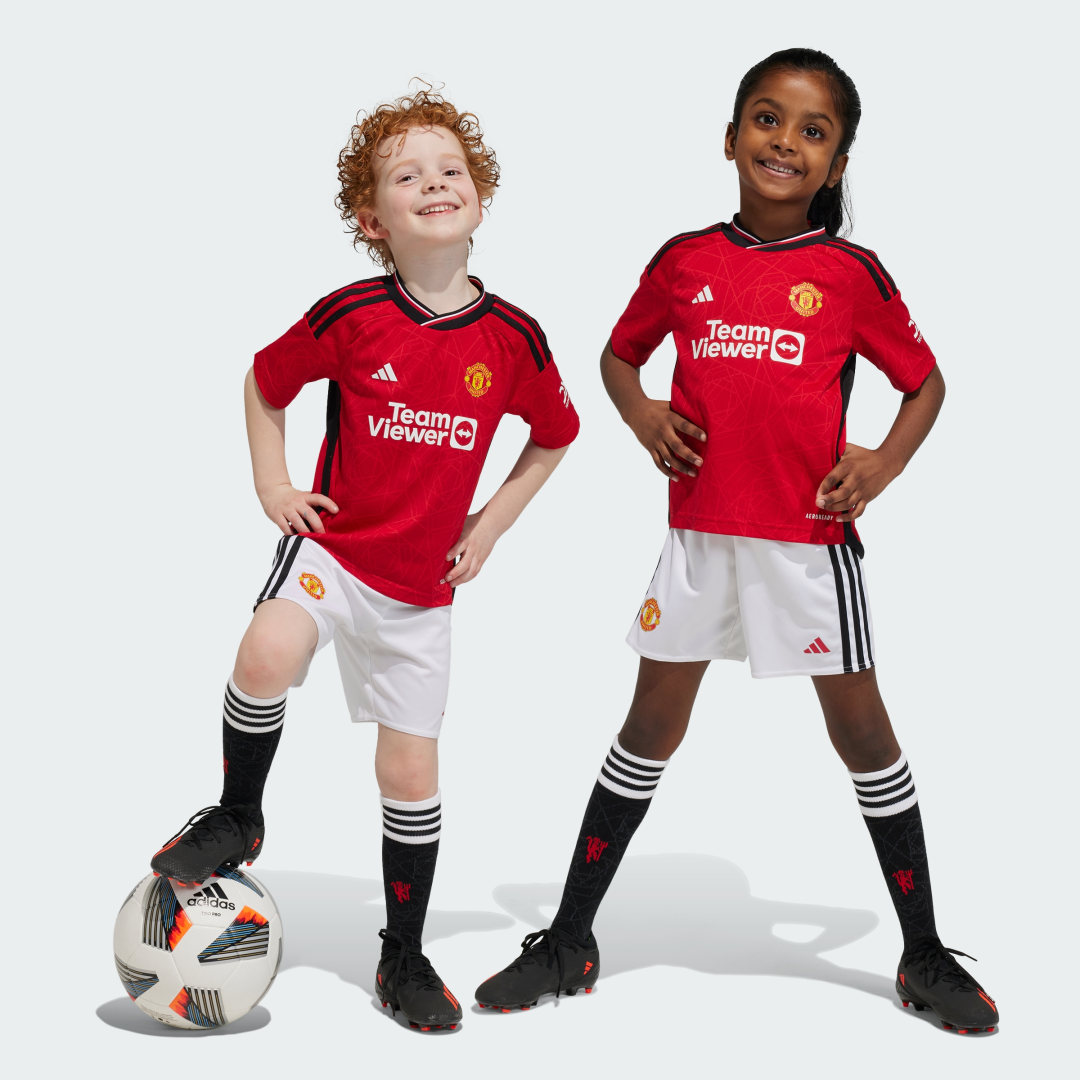 ADIDAS Performance ADIDAS Juniors Manchester United Mini Kit 23/24 (Red) Colour: Red, Size: 5-6