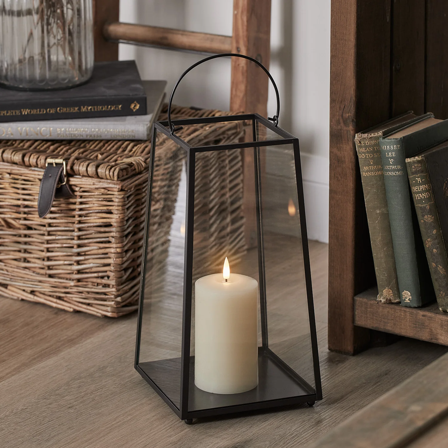 Grande Lanterne de Jardin Noire de 31 cm avec Bougie TruGlow®