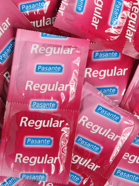 Pasante Regular Latex Condoms (72 Pack)