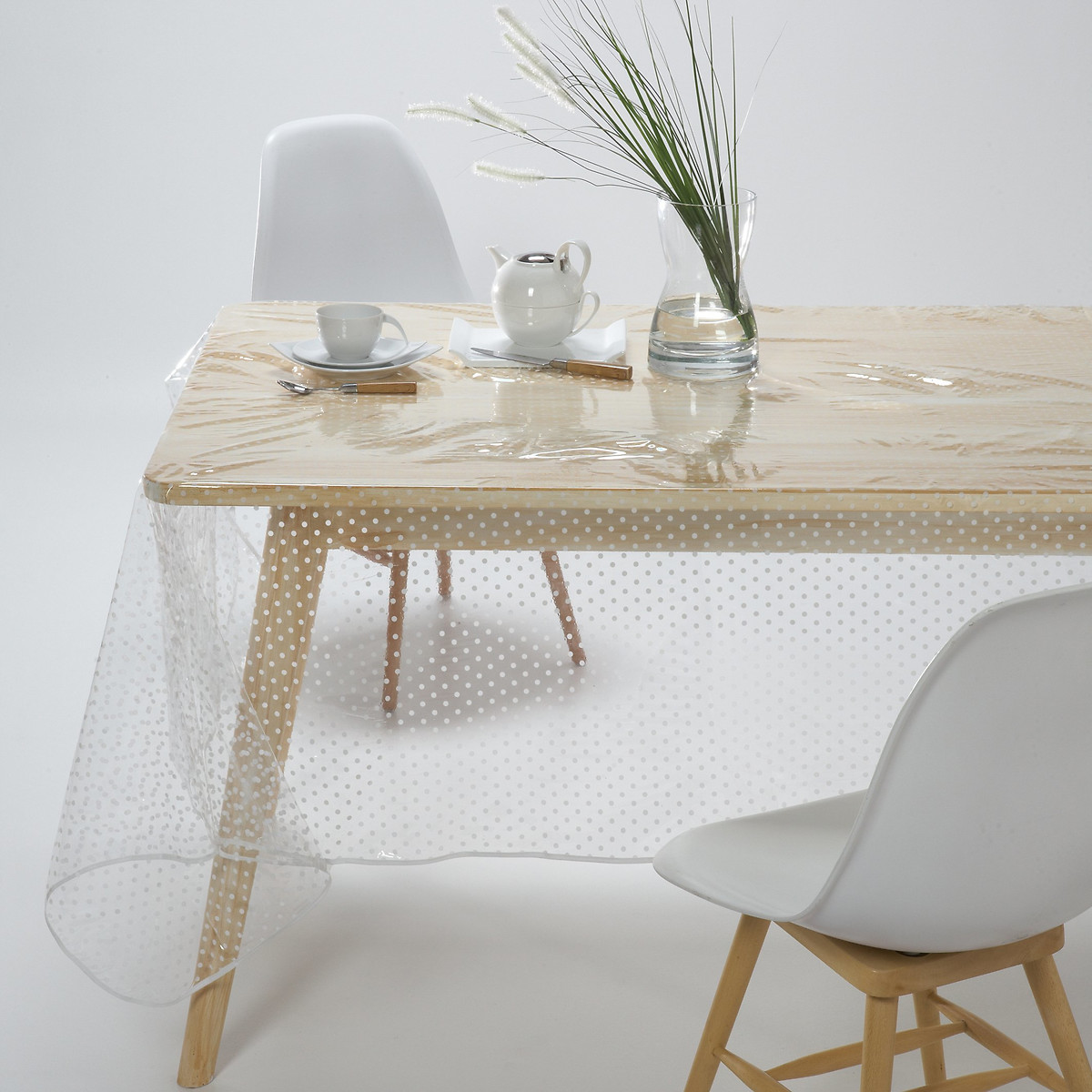 La Redoute Interieurs So'home Transparent Tablecloth With Polka Dots