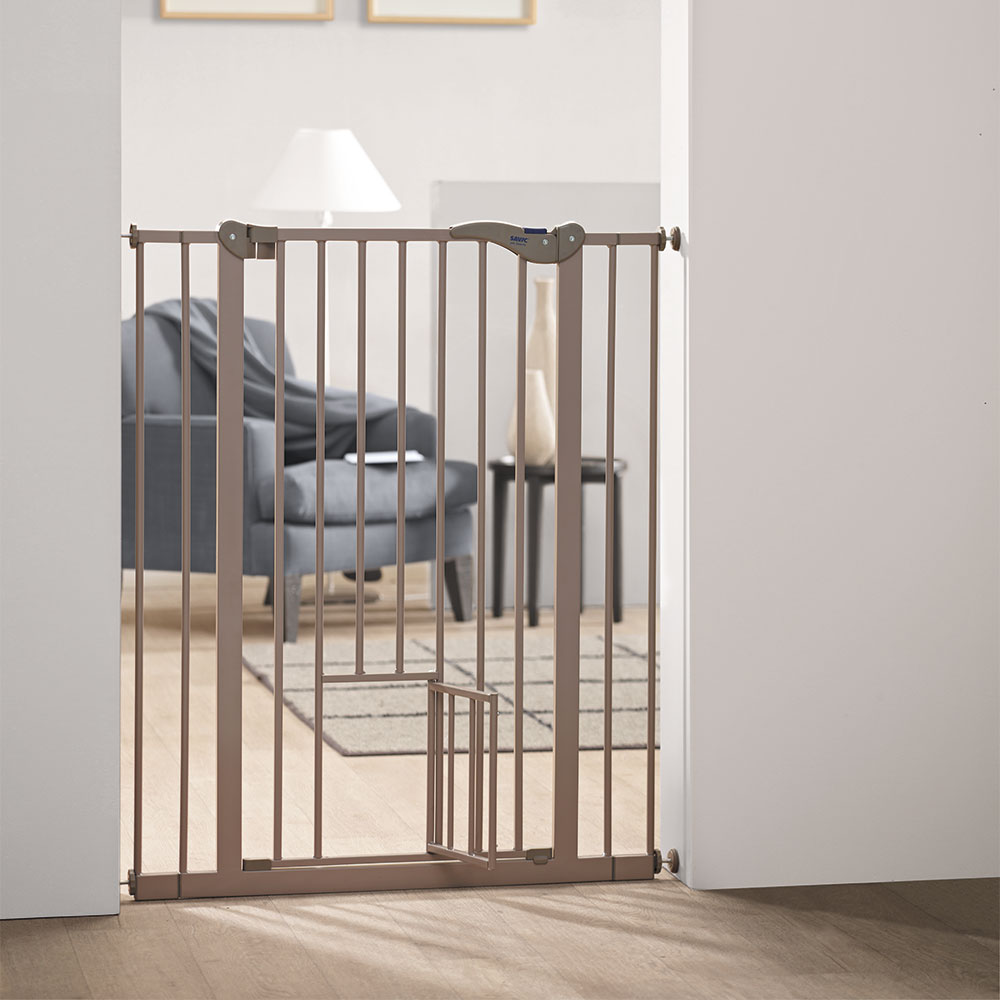 Savic Dog Barrier 2 with Cat Door - Height 107cm, Width 75 -84cm