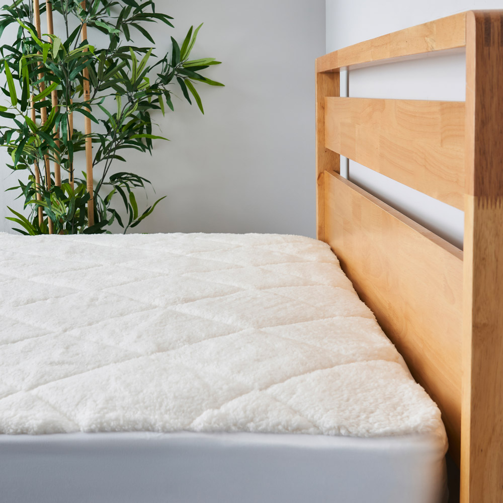 BHS Teddy Bear Deep Mattress Protector