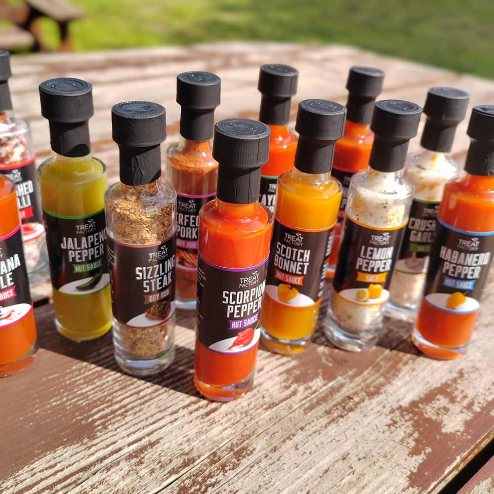 Box Tray & Giraffe Inc USD Hot Sauces and Rubs – 12 Pack
