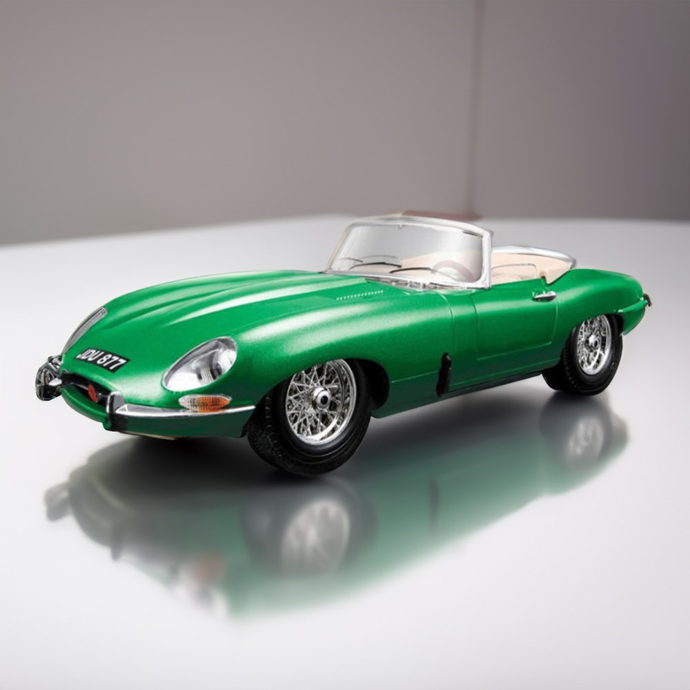 Robert Dyas 1:18 Jaguar E Type Cabriolet