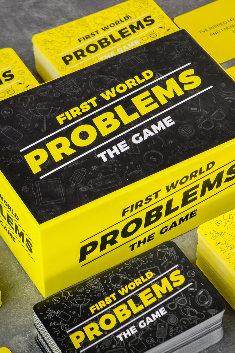 Gift Republic – First World Problems – Spiel Mehrfarbig