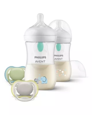 Philips Avent Natural Response Baby Gift Set: 2 Anti-Colic Bottles 260 ml with T3, 1 m+ Teats, 2 Ultra Air Soothers (Model SCD657/12)