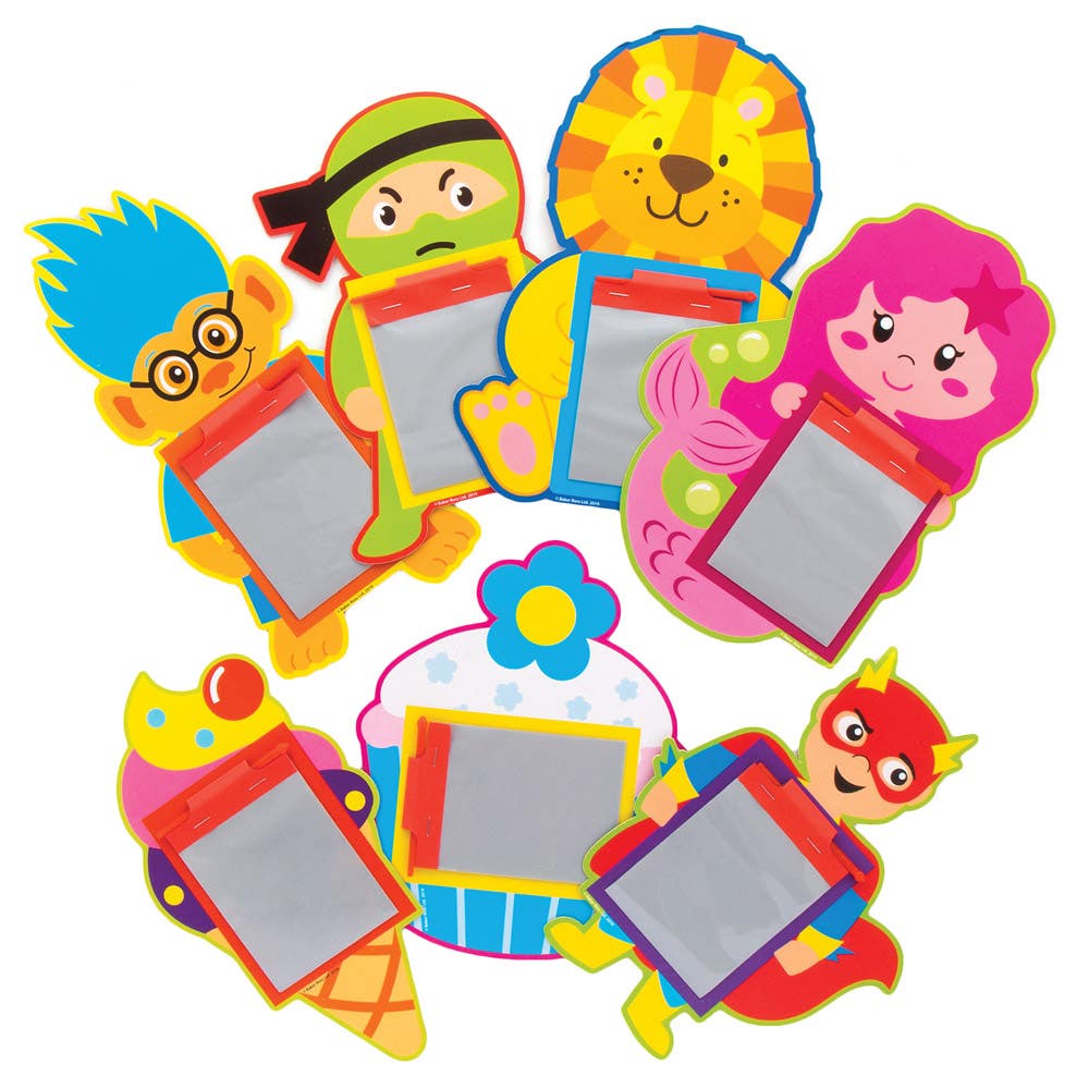 Baker Ross Value Pack Mixed Magnetic Drawing Boards - 15 Doodle Boards For Kids In Assorted Designs. Party Bag Filler Magic Slates. Size 10.5cm x 7.5cm.