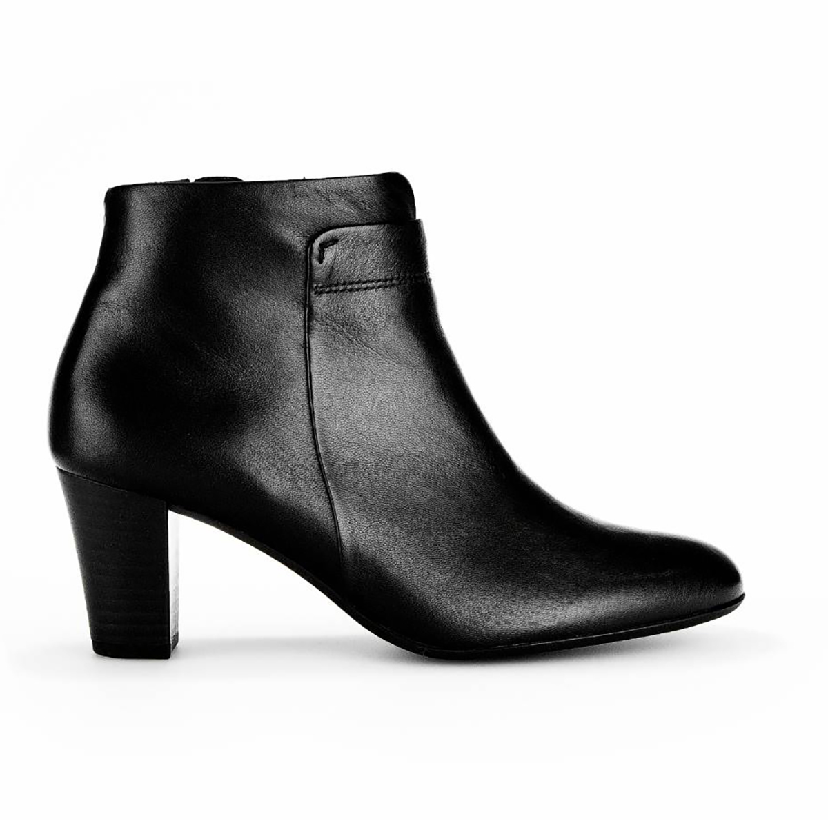 Gabor Matlock Sonia Black leather Womens Heeled Boots 52.961.27 in a Plain Leather in Size 6