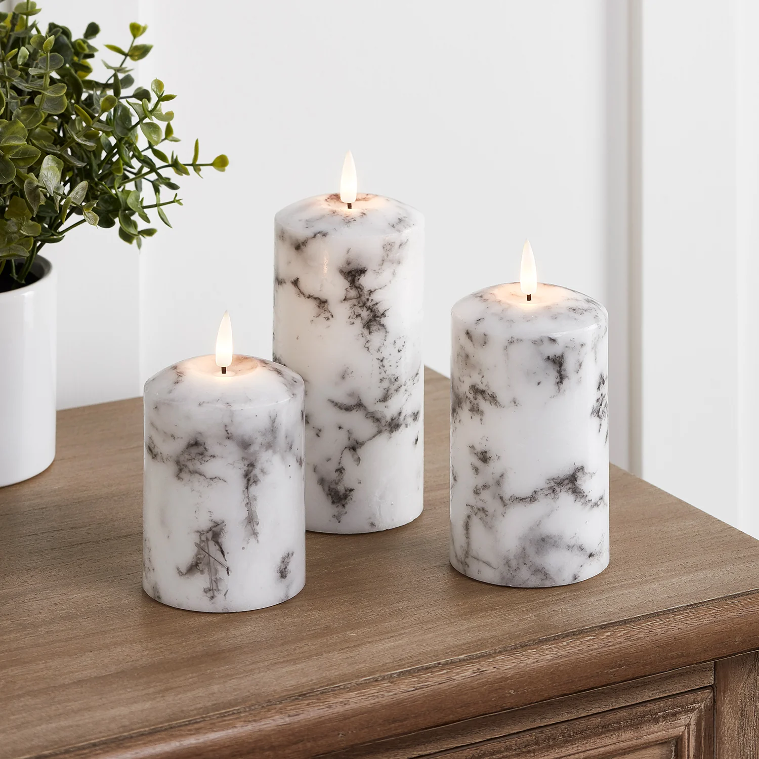 TruGlow® LED Kerzen Trio Marmor Effekt mit Fernbedienung