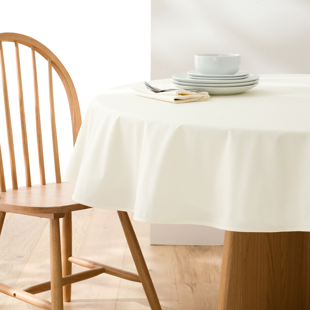 La Redoute Interieurs Scenario Round Soft 100% Coated Cotton Tablecloth by La Redoute