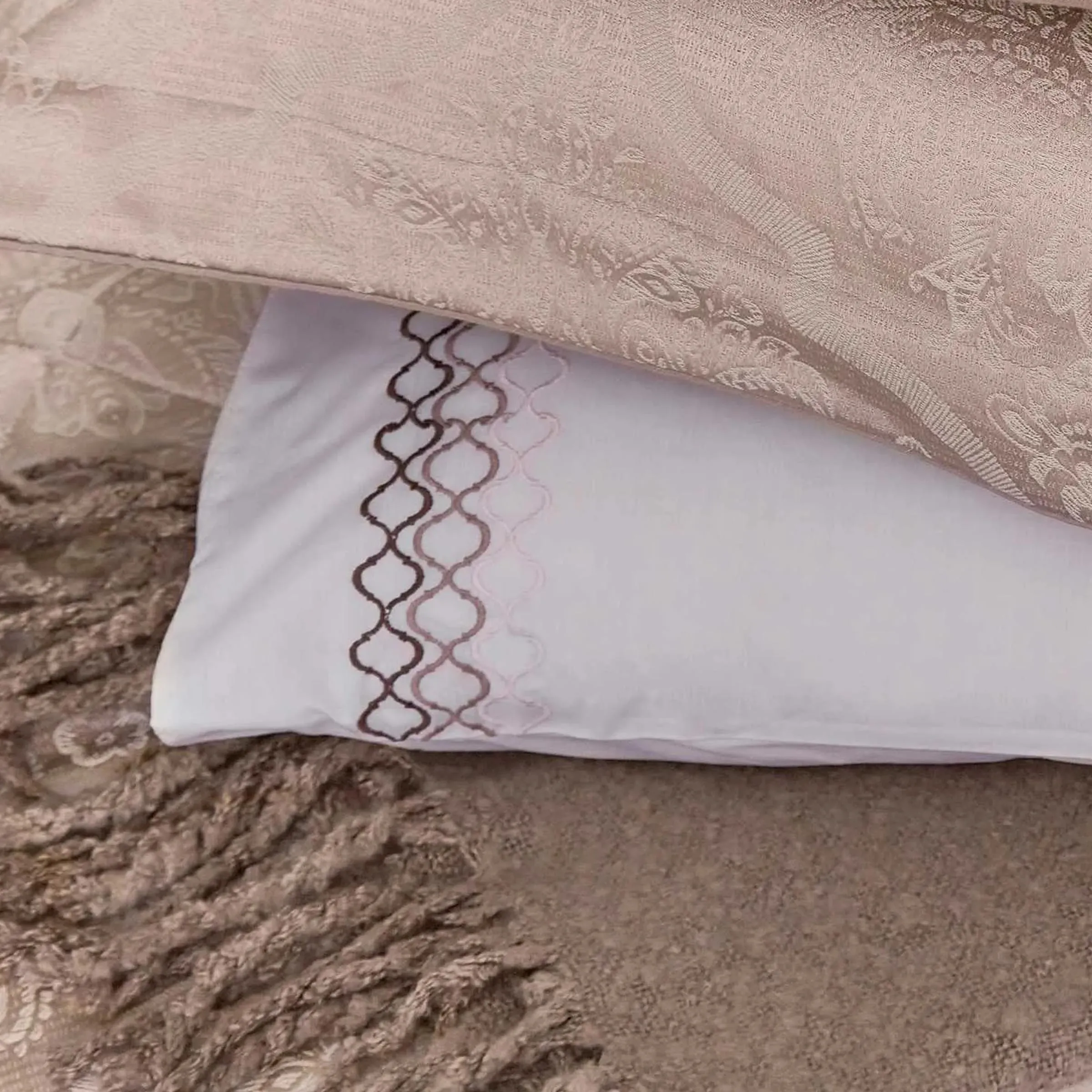  Reza Pair of Standard Pillowcases, Tuberose