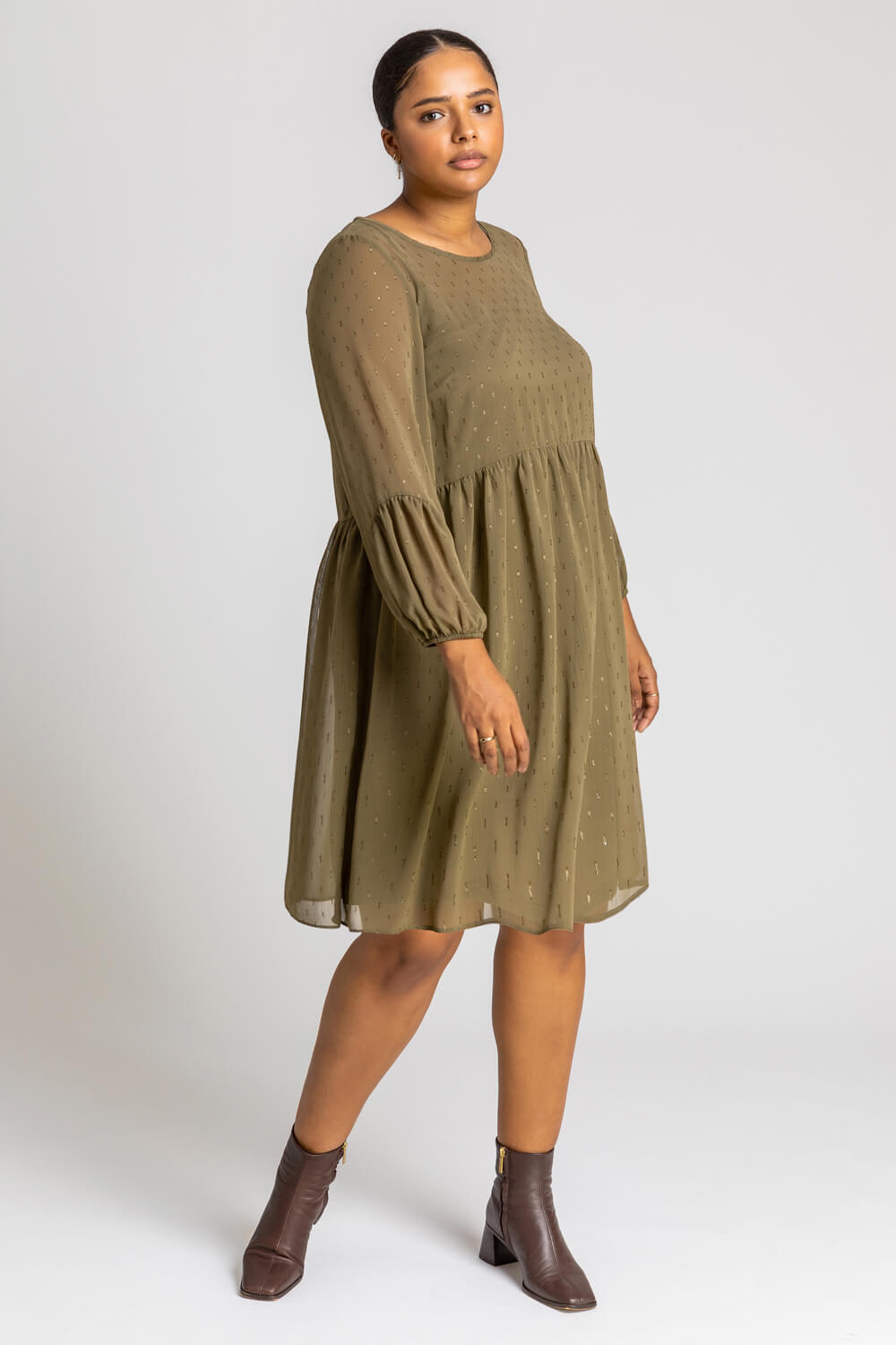 Roman Originals Curve Chiffon Spot Smock Dress in Khaki