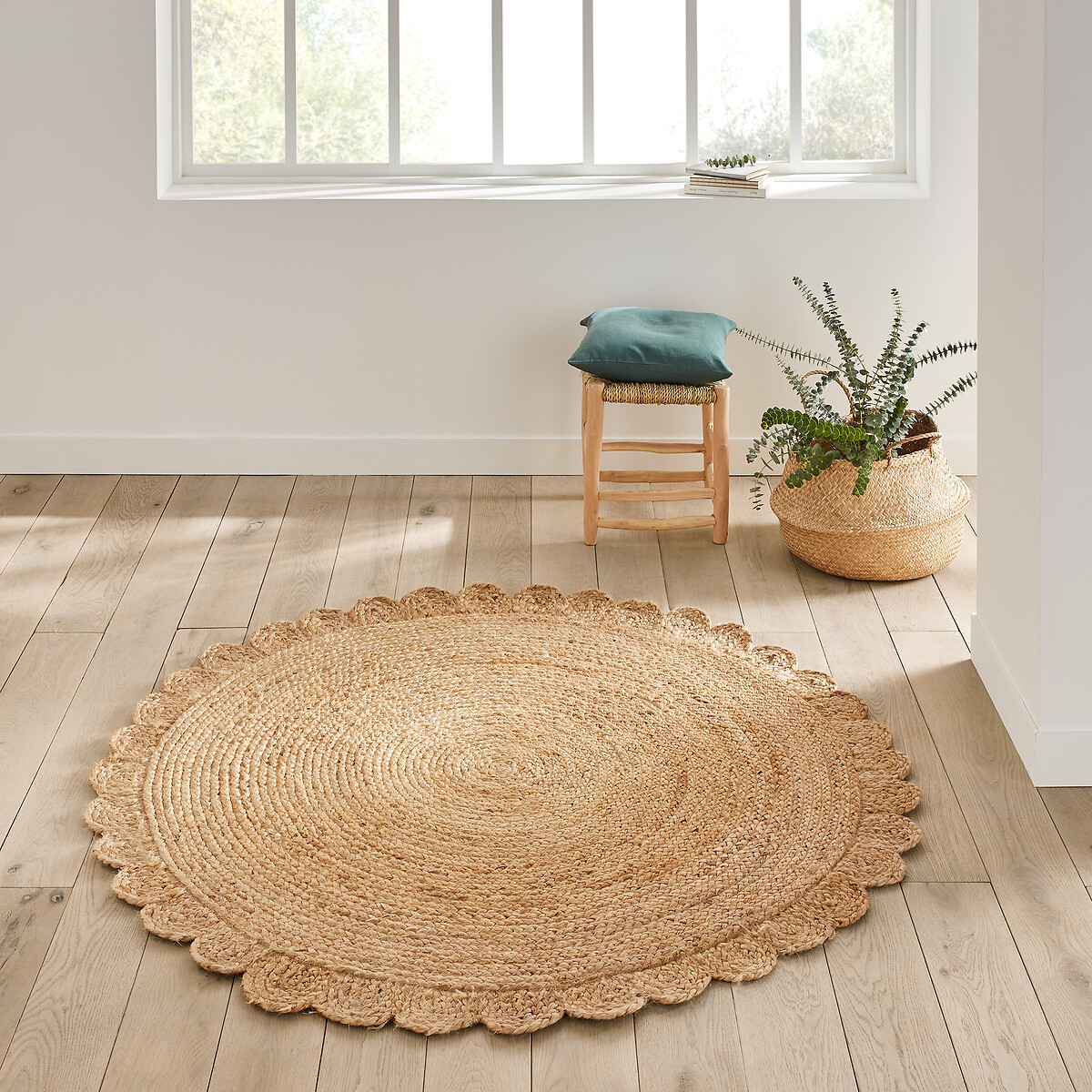 La Redoute Interieurs Aftas Flower Round 100% Jute Rug by La Redoute
