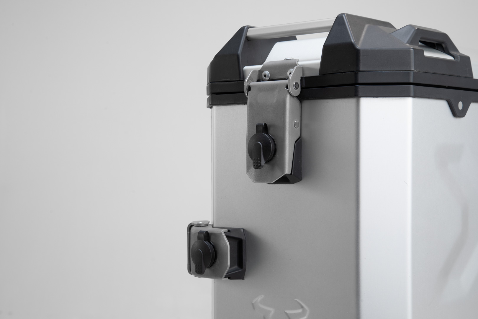  Set di blocchi SW-Motech TRAX - 2 blocchi / 2 chiavi. Blocco simultaneo.