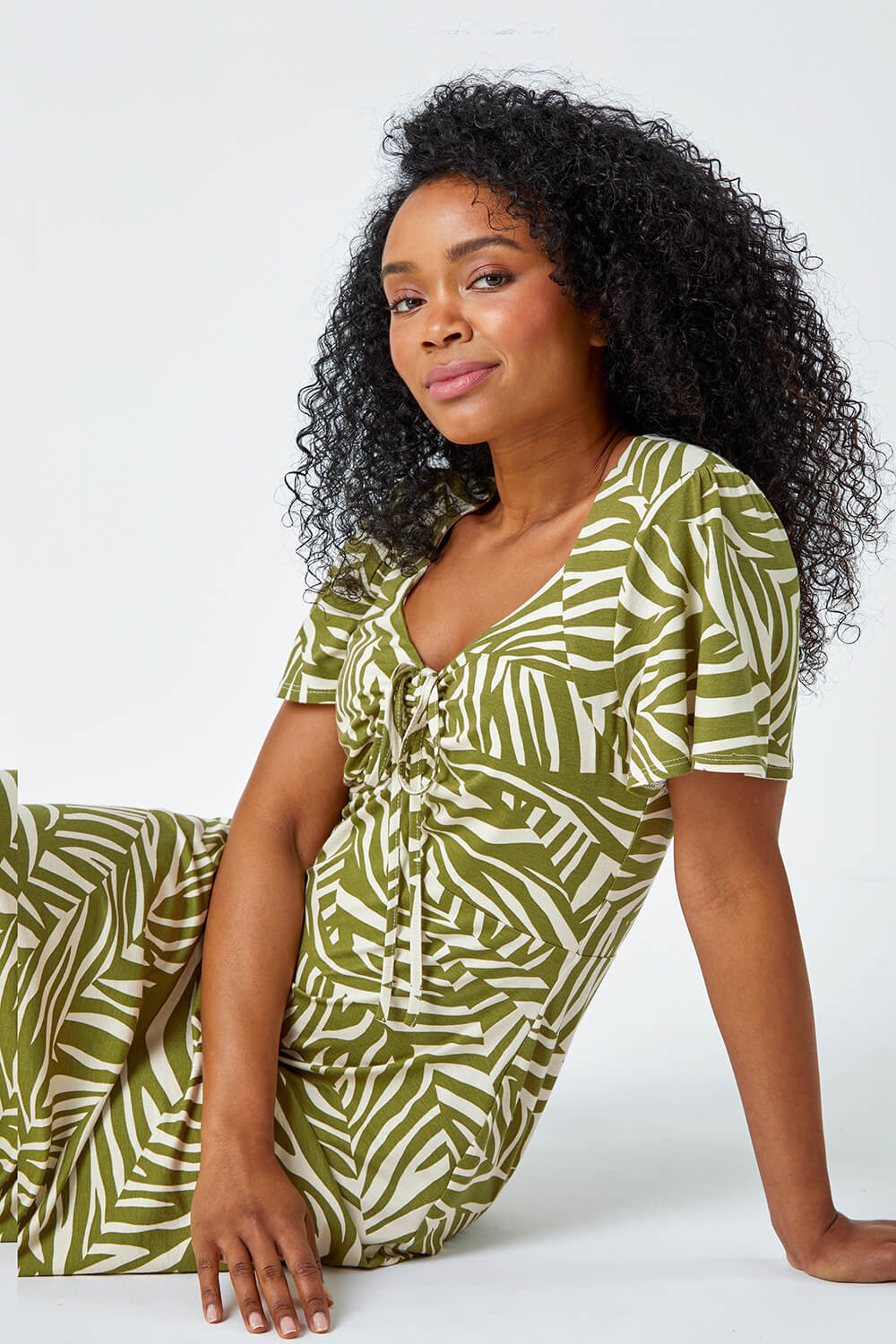 Roman Originals Petite Animal Stretch Gathered Midi Dress in Khaki - Size 18