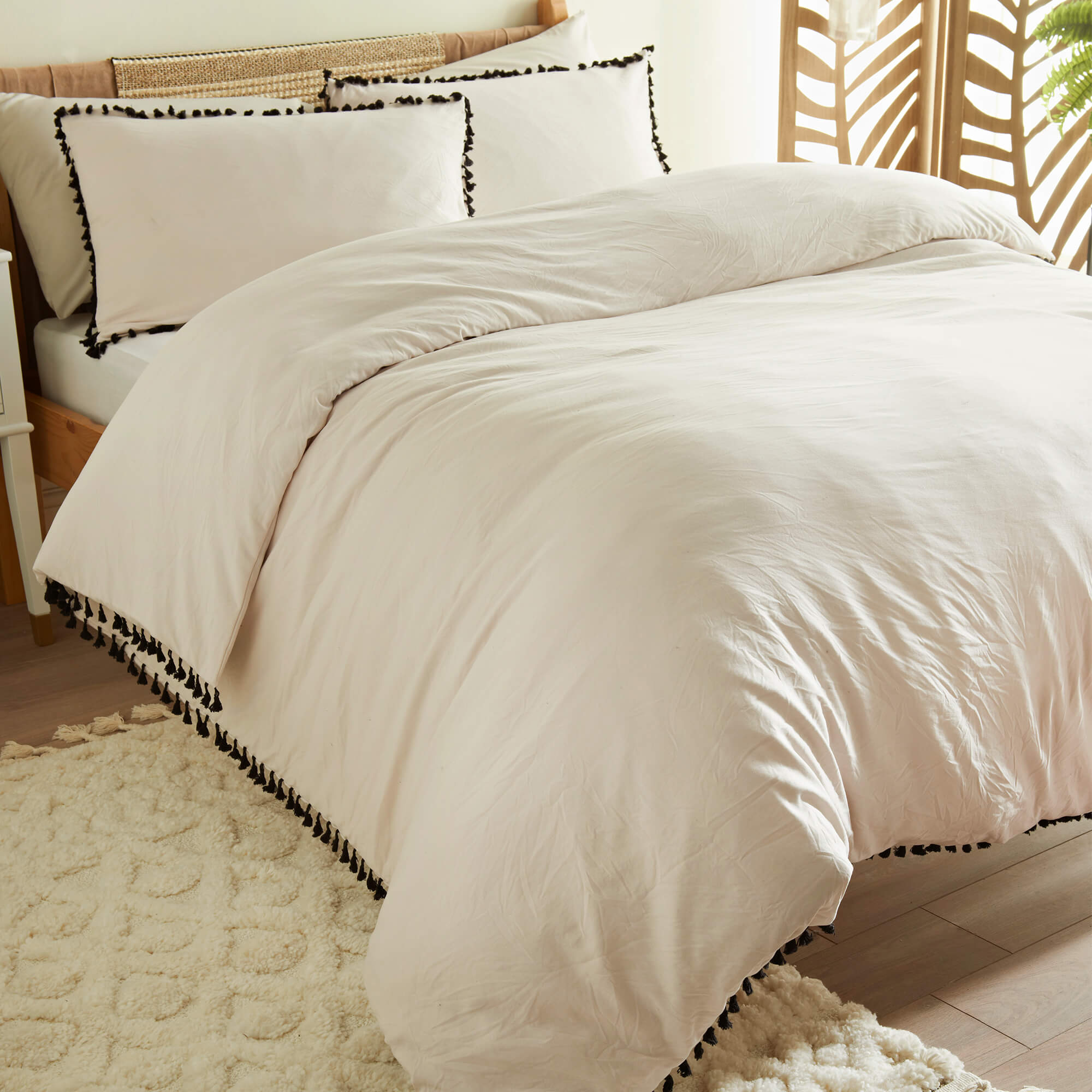 Cosmo Living Tassel Duvet Set