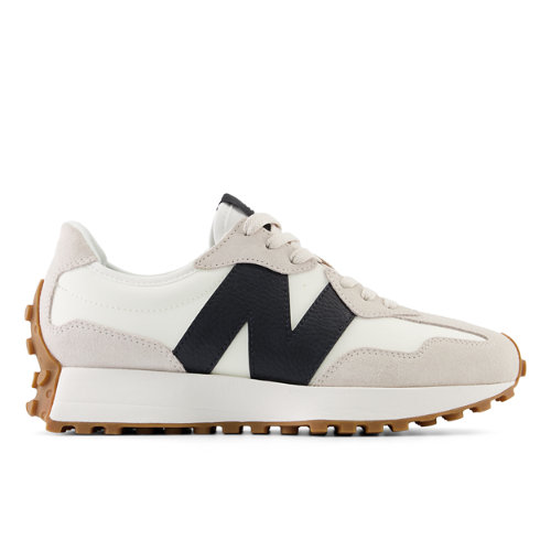 New Balance Women's 327 in Beige/Black Suede/Mesh, size 6 Narrow
