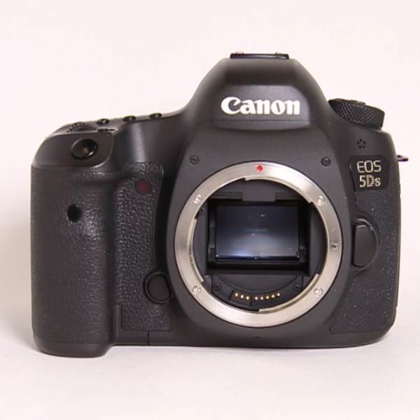 Canon EOS 5DS DSLR Camera - Body Only