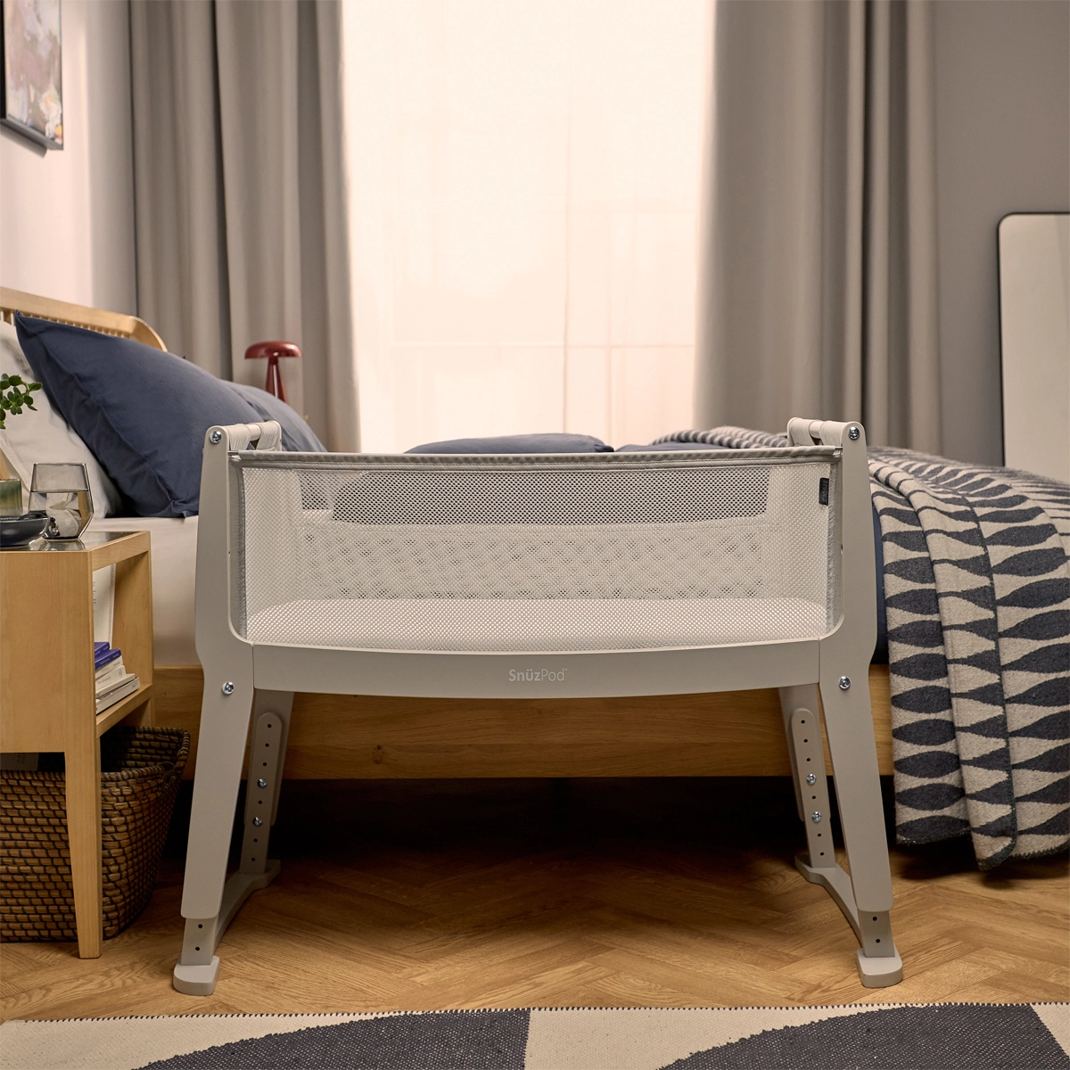 Pod Studio Bedside Crib - Oslo Grey