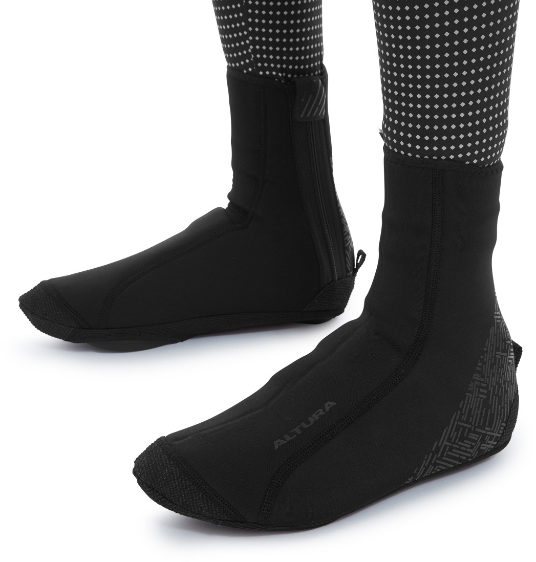 Altura 2021 Thermostretch Overshoe in Black