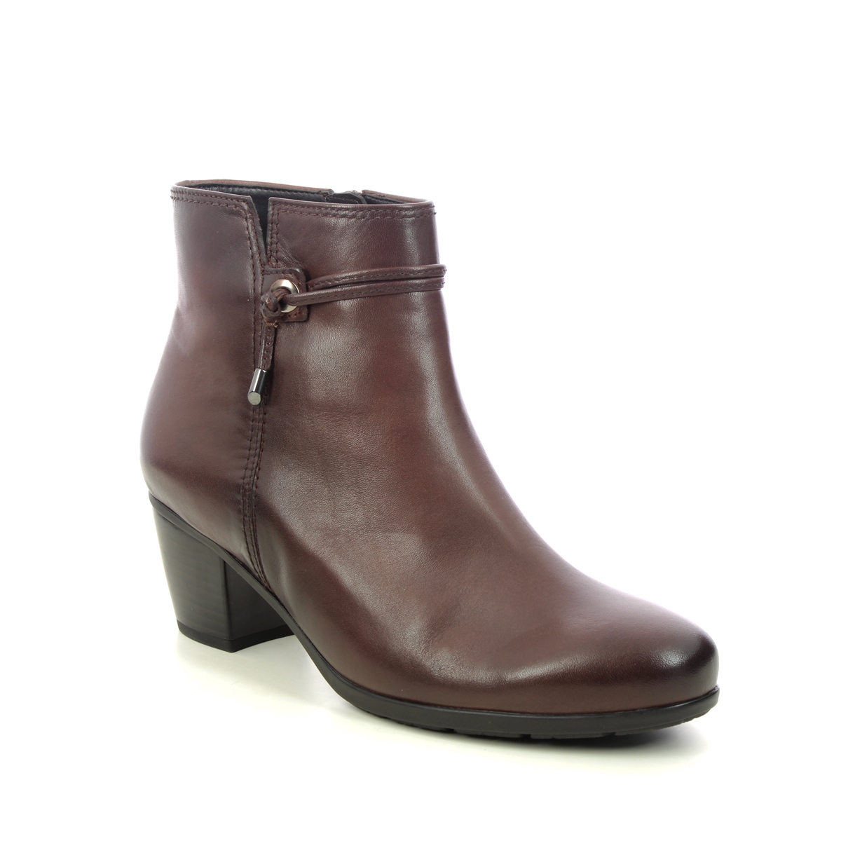  Ela Tan Leather Womens Heeled Boots 55.522.24 in a Plain Leather in Size 5