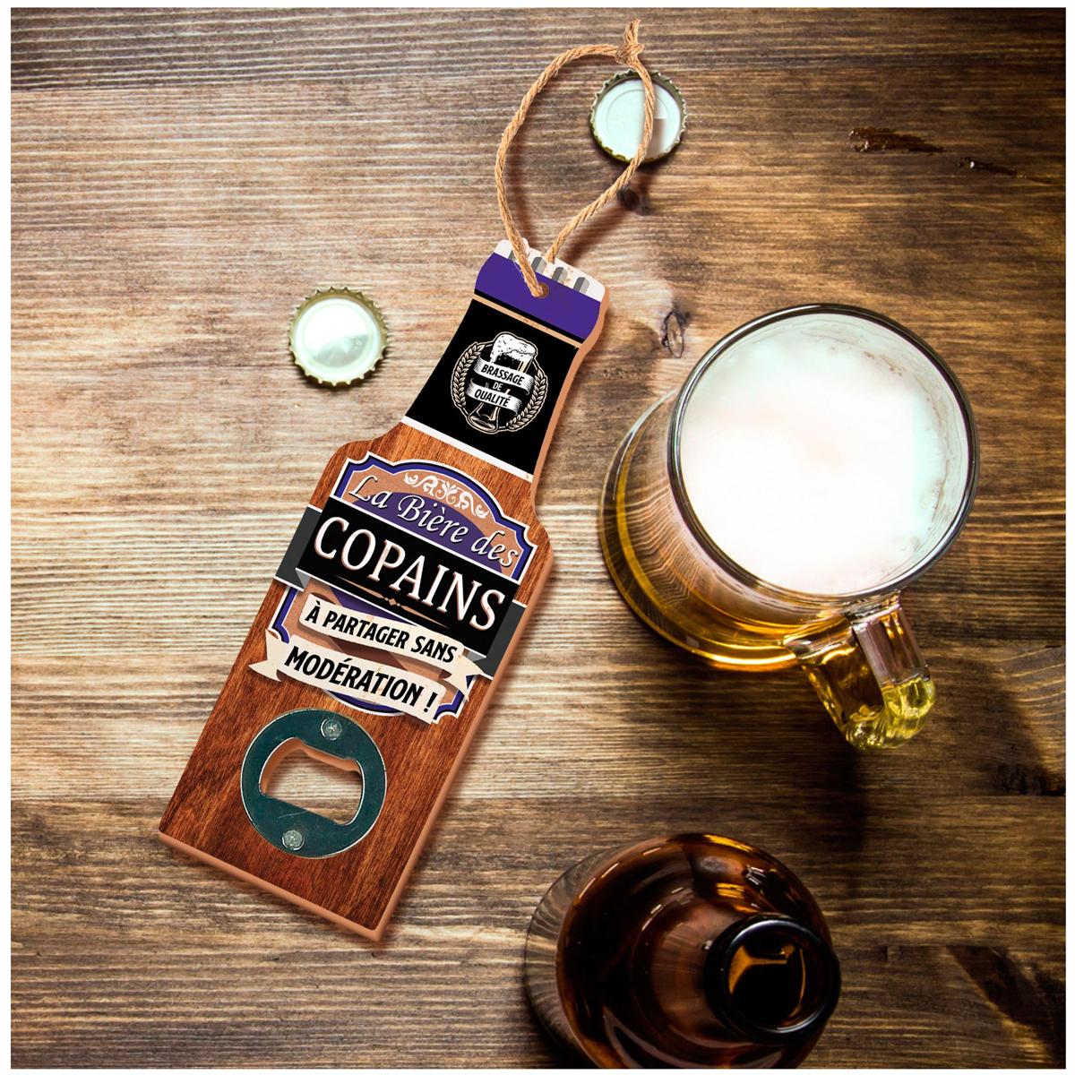  [A1599] - Humorous wooden bottle opener 'Bottle' (Friends' beer - to share without moderation! ) - 20x7cm brown