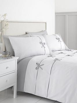 Catherine Lansfield 'Milo Bow' Duvet Set|Size: Super King|white