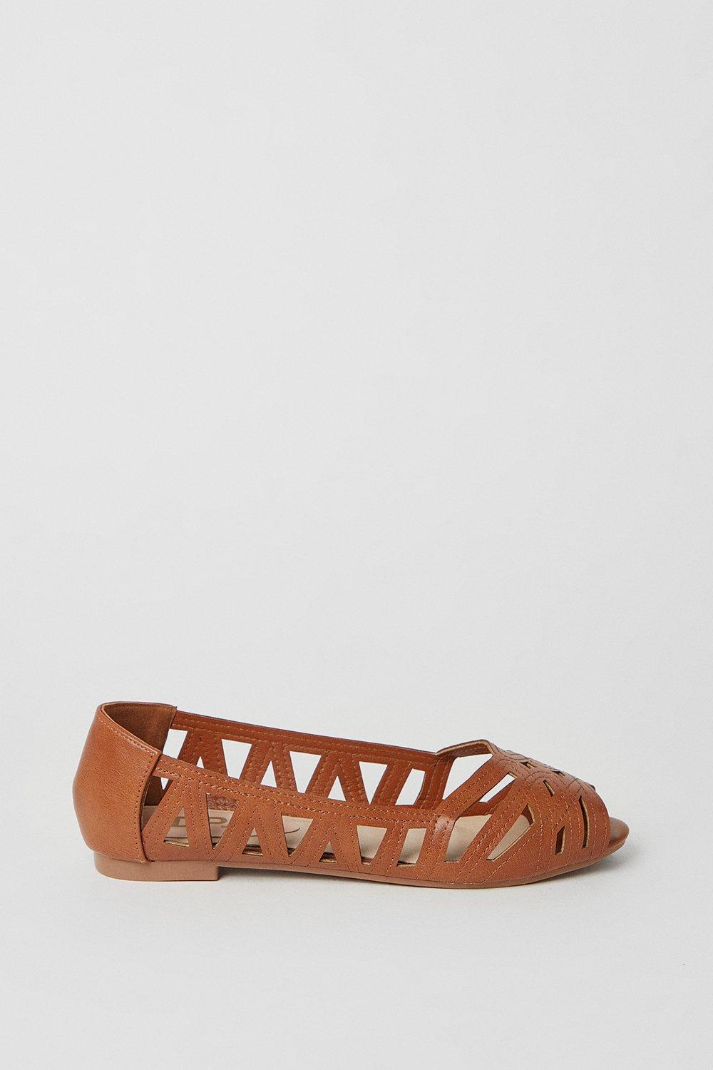 Wide Fit Prim Peep Toe Ballet Flats