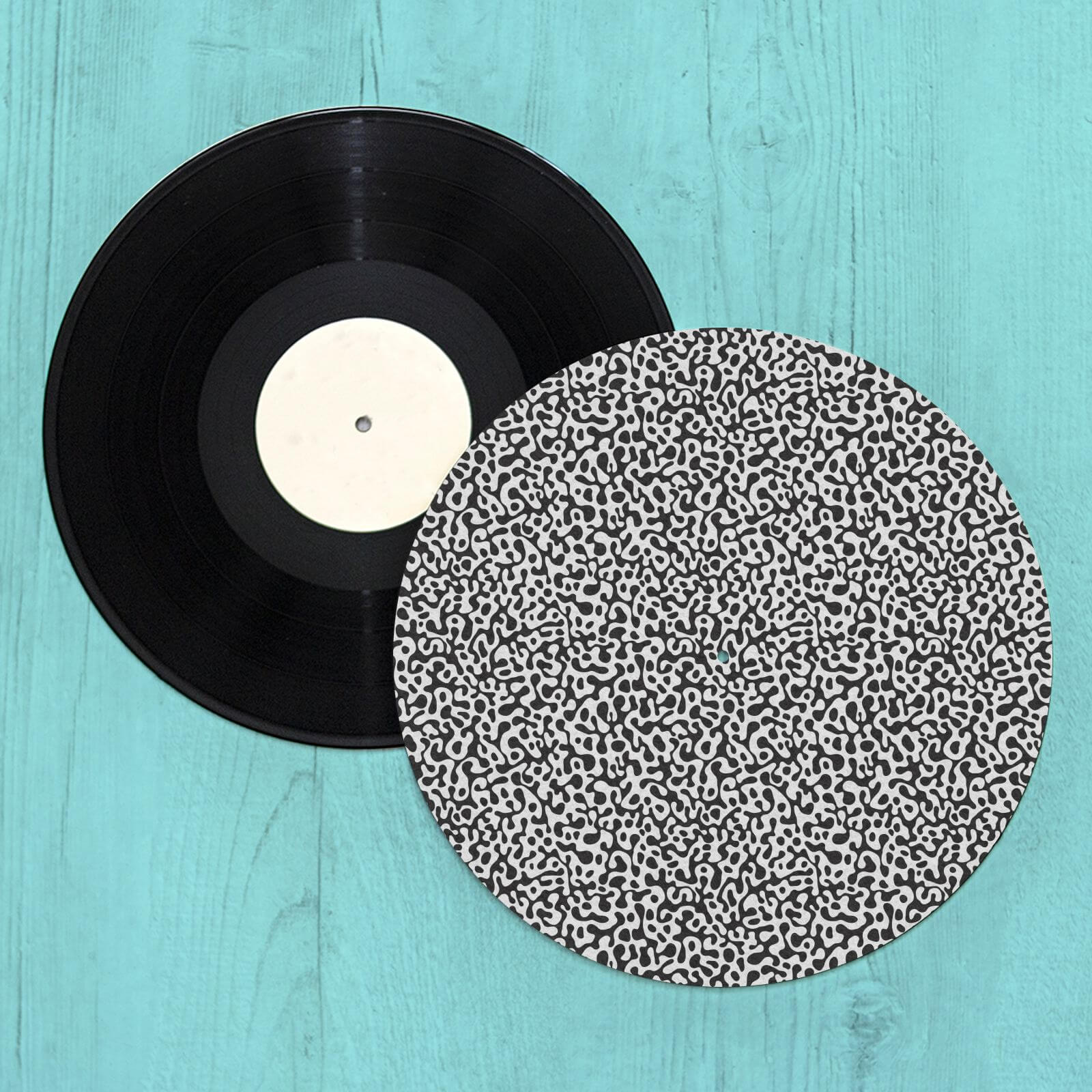 By IWOOT Blotted Squiggles Turntable Slip Mat |