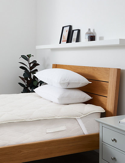 M&S Collection Teddy Fleece Mattress Topper - 6FT - White, White