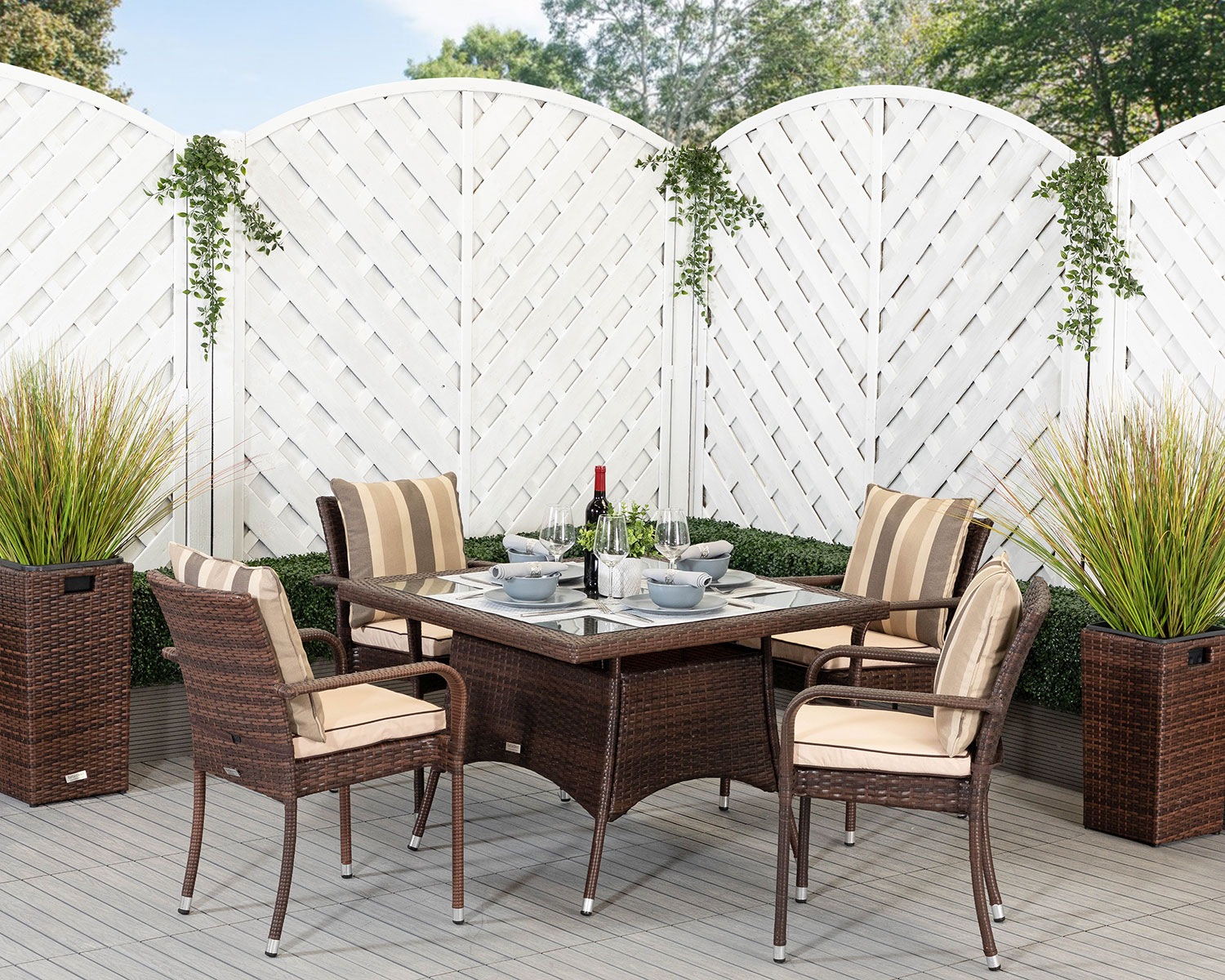 4 Seat Rattan Garden Dining Set With Square Dining Table in Brown - Roma