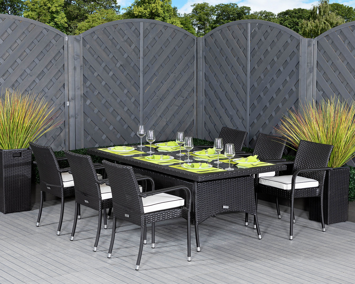6 Seat Rattan Garden Dining Set With Rectangular Dining Table in Black &amp; White - Roma