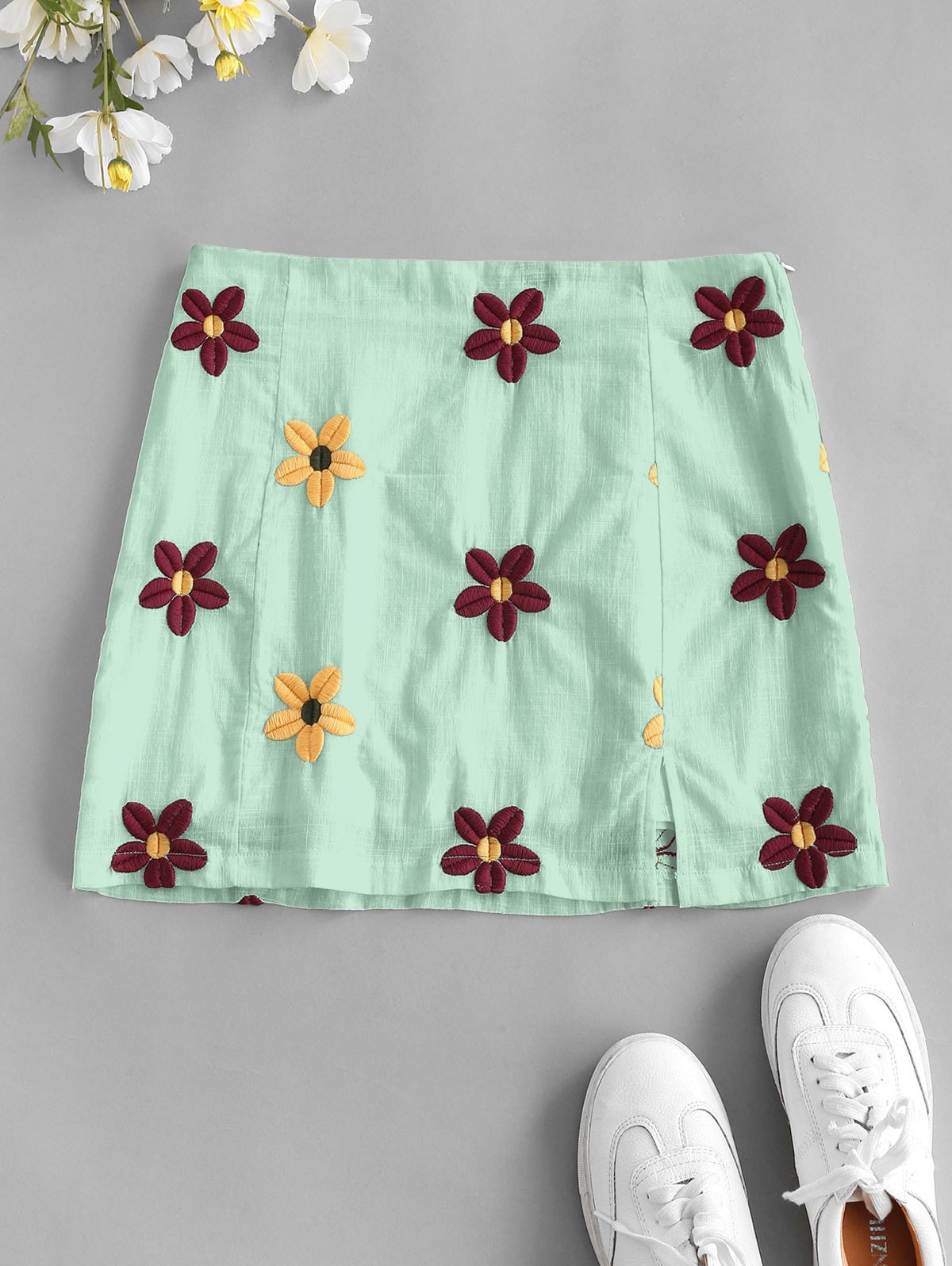 Zaful Flower Embroidered Slit A Line Skirt | Women's | GREEN | L