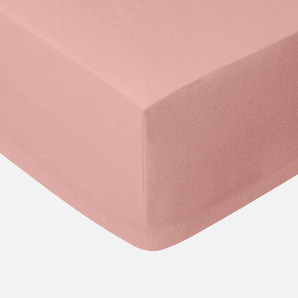 in homeware 200 Thread Count 100% Cotton Fitted Sheet - Light Pink - Single