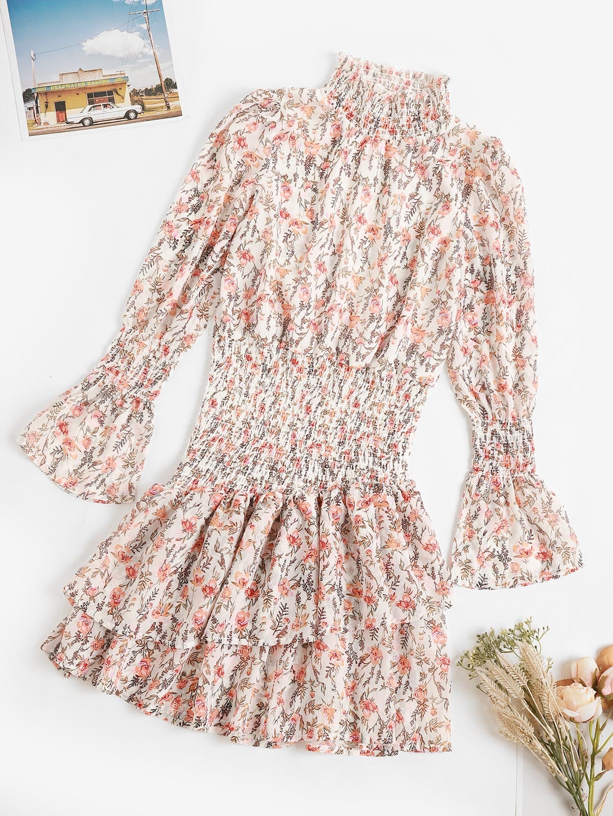 Zaful Geschichtetes Hem V Ausschnitt Blumen Kittel Kleid | L