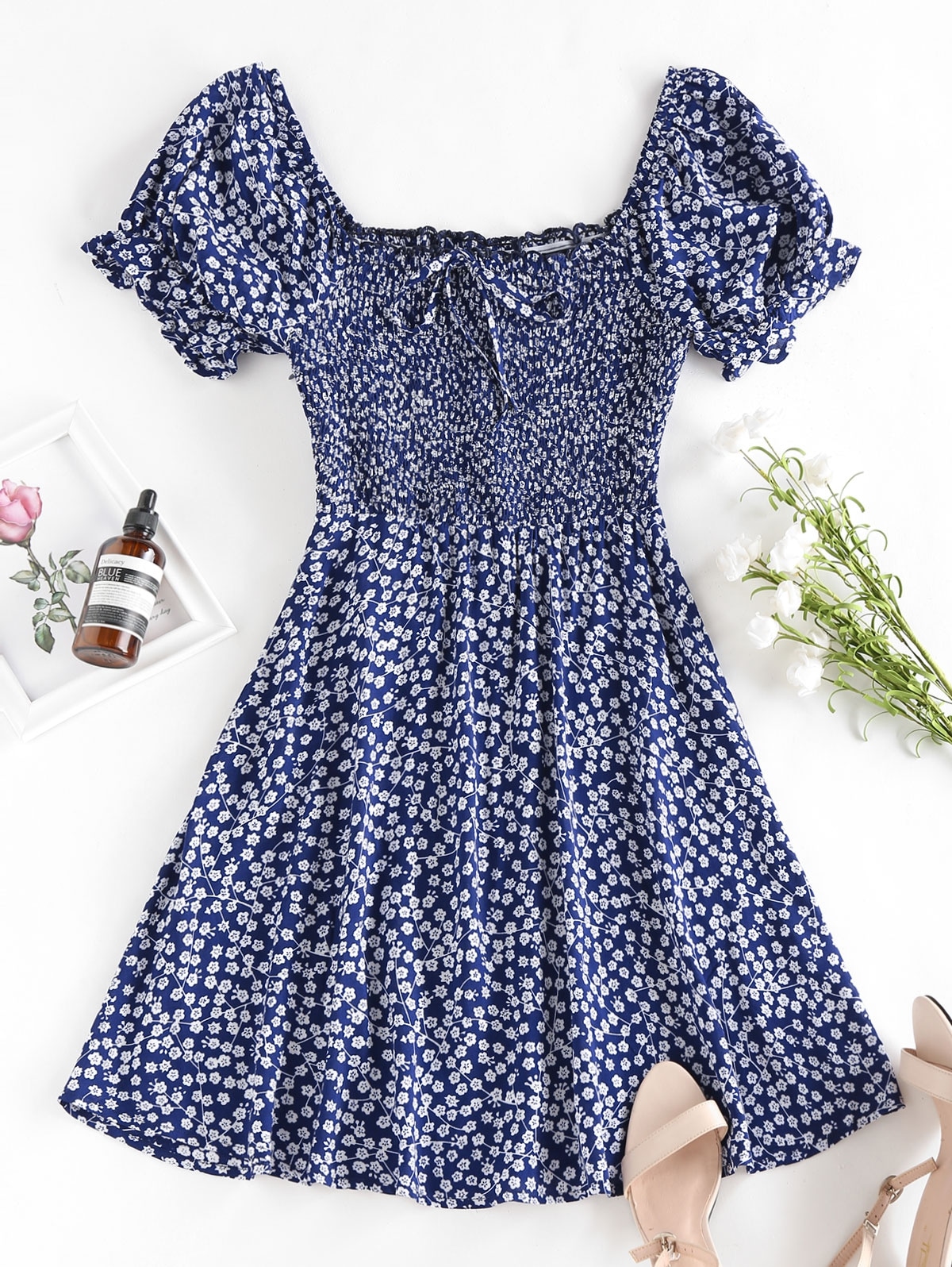 Zaful ZAFUL Ditsy Print Smocked Bowknot Ruffle Mini Dress | M