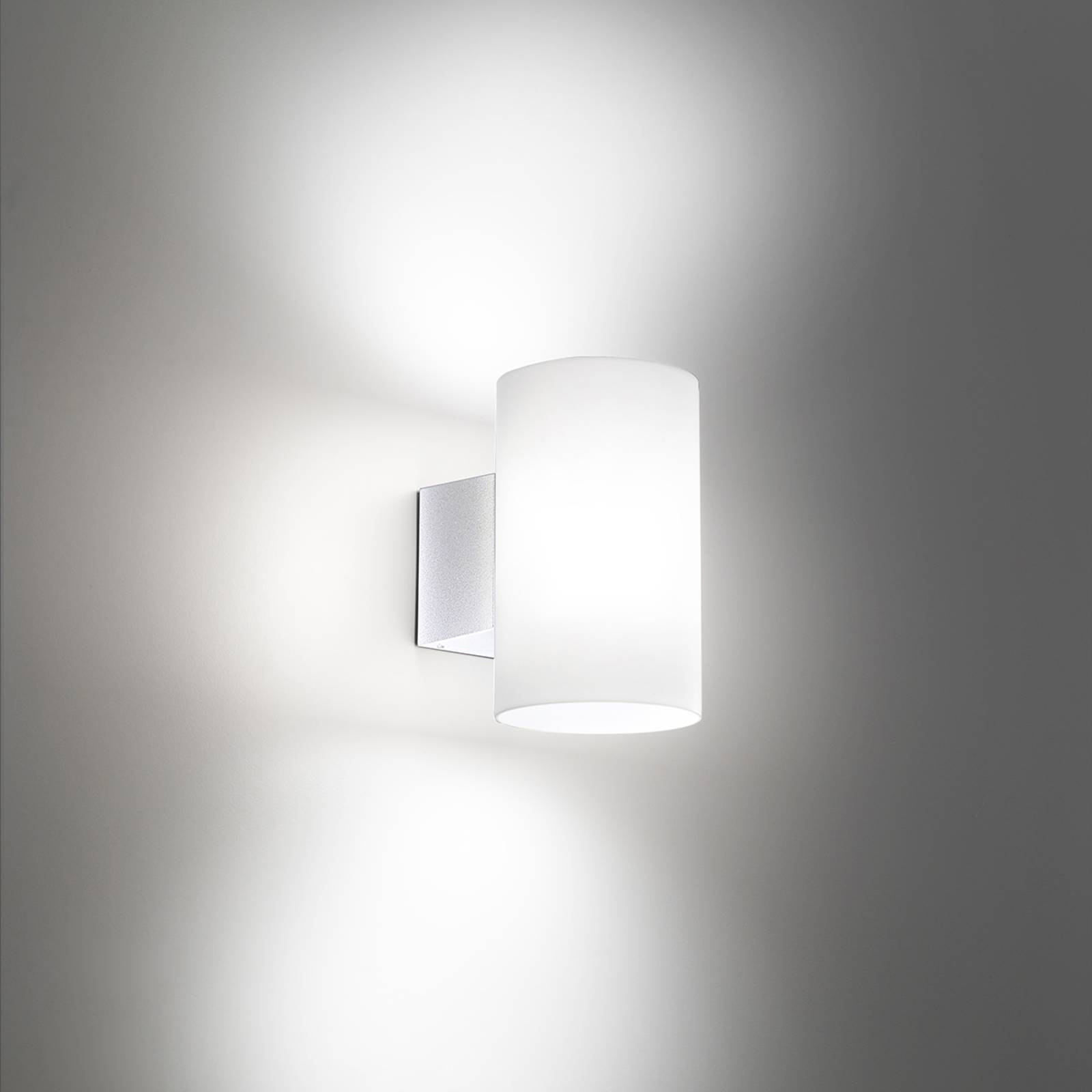 Bianca LED outdoor wall light in white