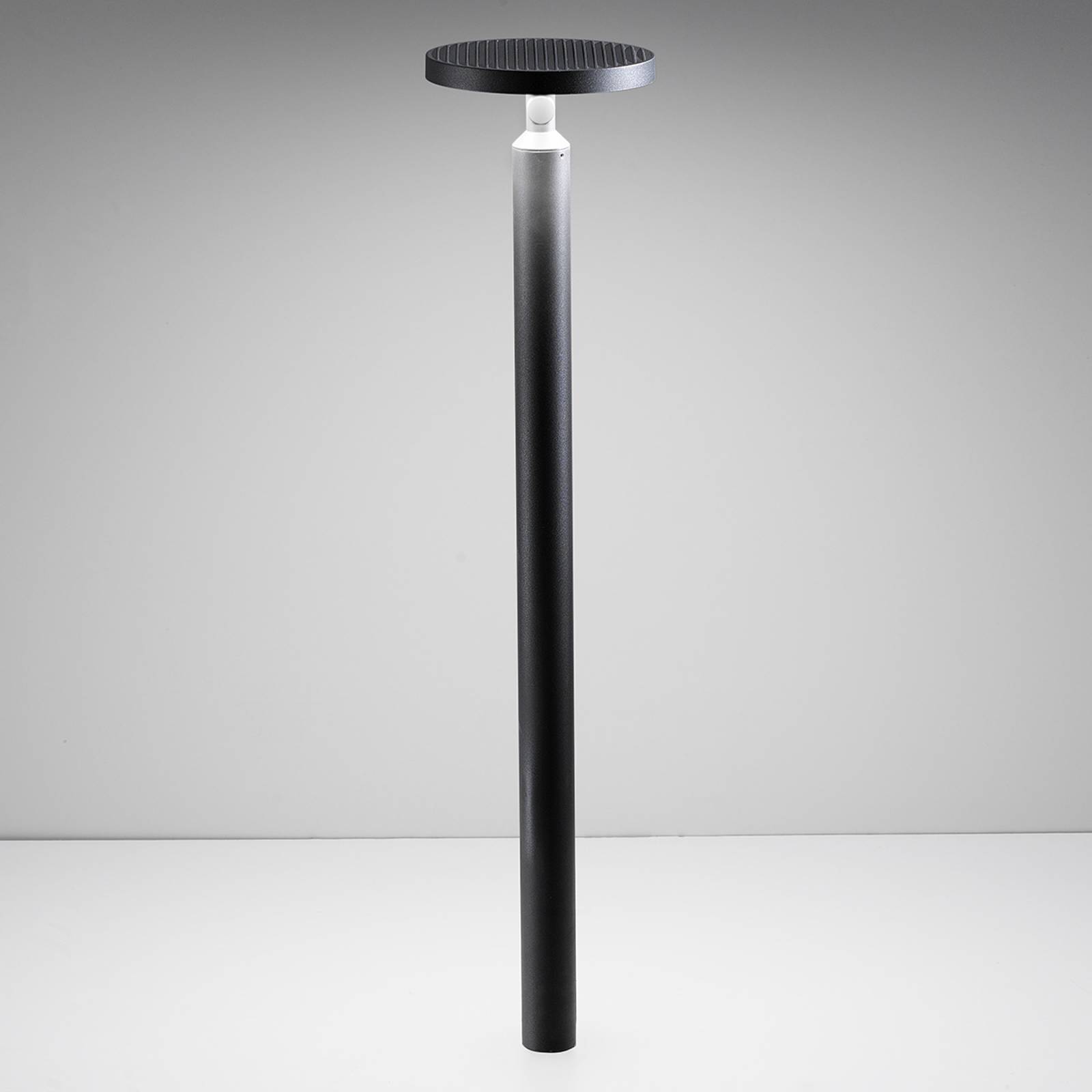 Girasole LED path light, adjustable lampshade
