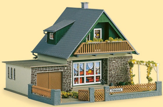 Auhagen  Modelleisenbahn-Gebäude Haus Michaela, Made in Germany